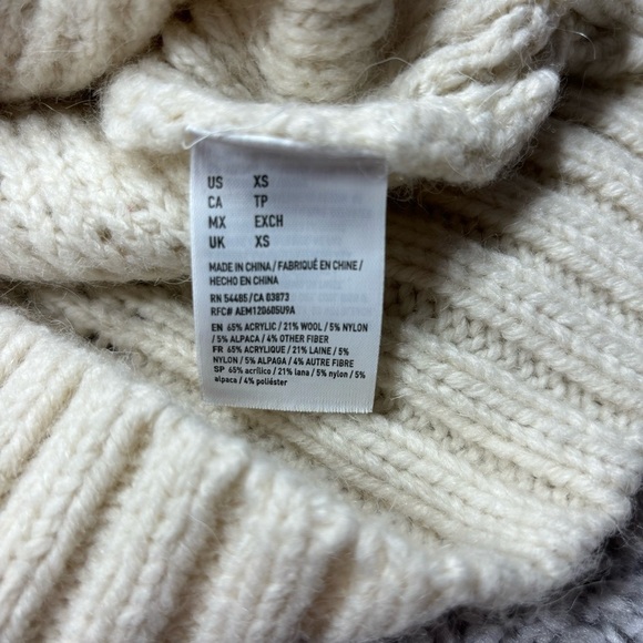 American Eagle Sweater Womens Extra Small Bubble Knit Wool Blend Cream Classic - Picture 3 of 4